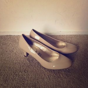 Beige pumps